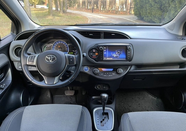 Toyota Yaris cena 45900 przebieg: 182500, rok produkcji 2015 z Starachowice małe 232